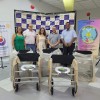 Casa da Amizade e Rotary Club de Birigui doaram 05 cadeiras de banho para Santa Casa de Birigui