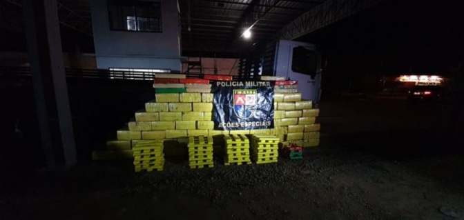 8º BAEP de Prudente apreende 02 toneladas de maconha e recupera caminhão furtado, alvo de combate ao crime avenida São Paulo