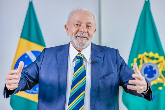 “O Brasil está terminando o ano de forma excepcional”, queda da inflação e do desemprego comemora Lula