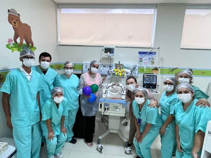 Em Três Lagoas UTI Neonatal do Hospital Auxiliadora comemorou três “Mesversário”