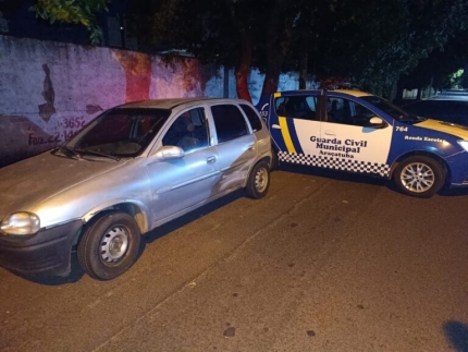 Guarda Municipal localiza carro furtado em Araçatuba