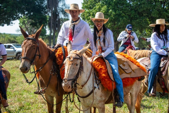 16º cavalgada em Arapuá foi um sucesso e mais de 15 mil pessoas participaram