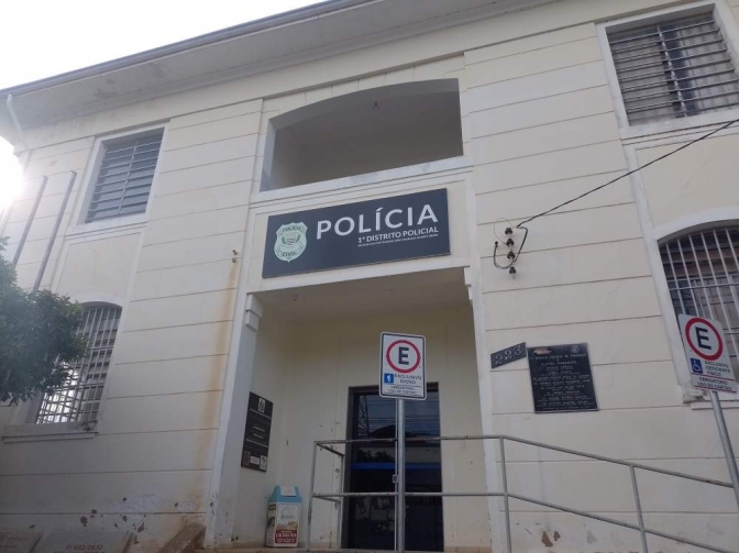 Mulheres são presas pela Polícia Civil acusadas de furtar produtos em loja de shopping em Penápolis