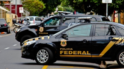 Santa Casa de Araçatuba recebe agentes da Polícia Federal em operação contra importação de medicamentos sem registro na Anvisa