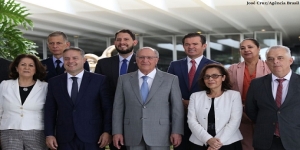 Investimentos no Brasil ajudarão China a atender demanda interna
