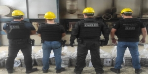 POLÍCIA CIVIL INCINERA MAIS DE MEIA TONELADA DE COCAÍNA APREENDIDA EM TUPI PAULISTA