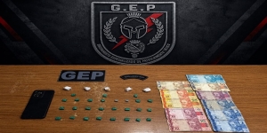 Grupo Especializado de Patrulhamento Tático prende suspeito de tráfico e apreende 32 porções de crack em Araçatuba