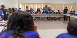 Alunos da escola Ramez Tebet participam de Visita Guiada à Câmara de Três Lagoas