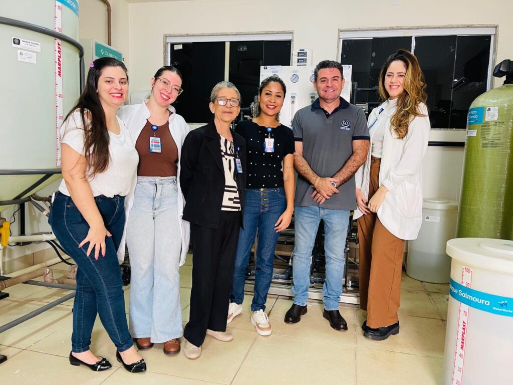 Farmacêuticos do Hospital Auxiliadora de Três Lagoas participam de treinamento sobre controle de qualidade da água para hemodiálise