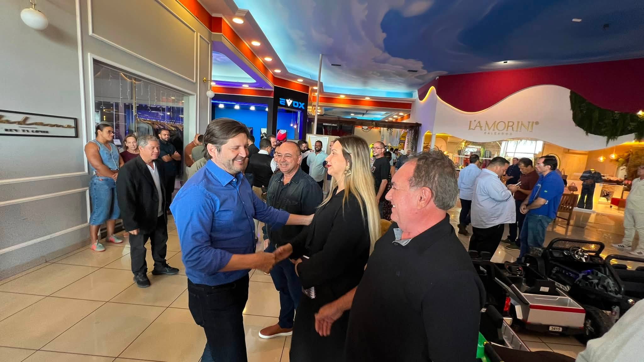 Mário Celso recepciona André do Prado candidato ao Senado no Oeste Plaza Shopping em Andradina