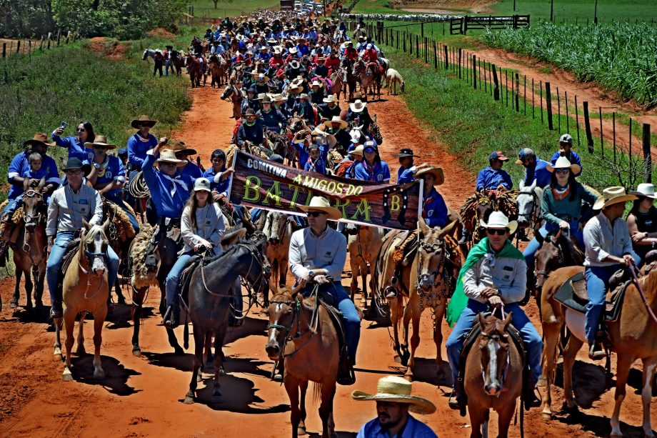 19ª Cavalgada do Arapuá celebra tradição e reúne famílias de Três Lagoas e região com música e churrasco
