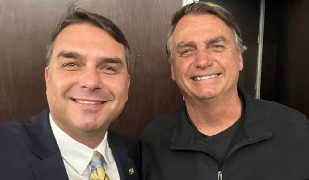 Em Três Lagoas, Flávio Bolsonaro obtém milhares de votos acima de Jair