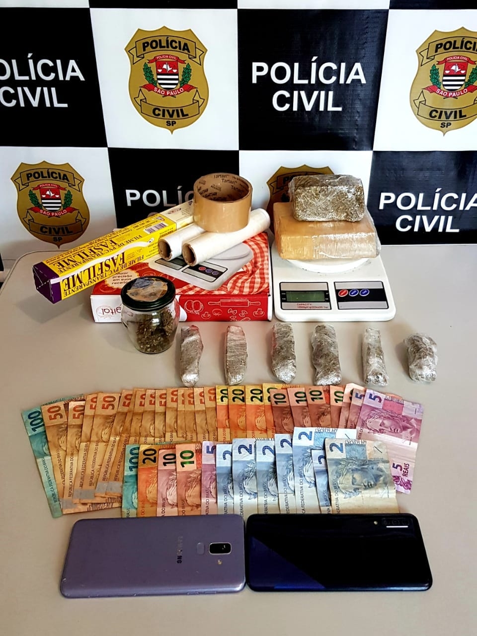 DISE DE ANDRADINA PRENDEU IRMÃOS POR TRÁFICO DE DROGAS, ALVO DE INVESTIGAÇÃO BAIRRO GASPARELLI