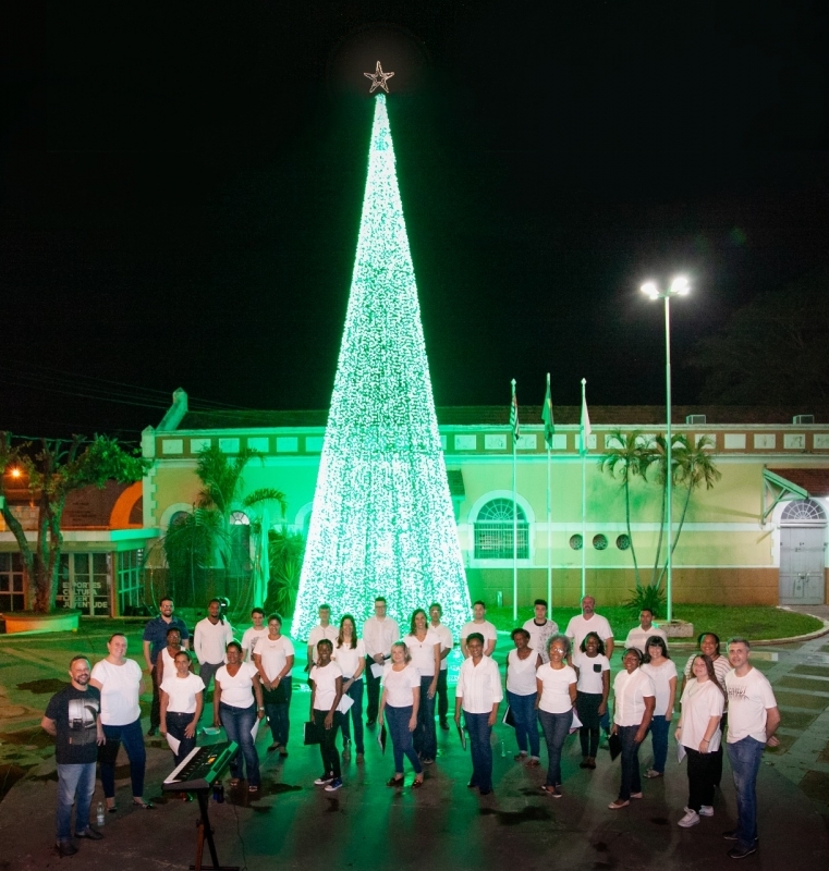 Prefeitura Municipal de Andradina inaugura Luzes de Natal nesta sexta às 19h