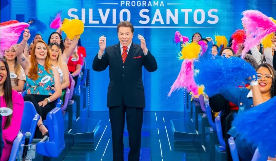 Silvio Santos, um dos maiores comunicadores da TV brasileira, morre aos 93 anos