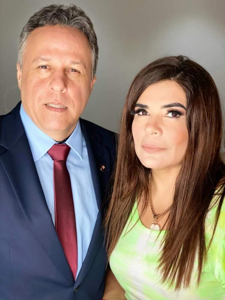 Mara Maravilha do SBT visita Andradina e fala do seu novo single ''Eu te amo tanto''