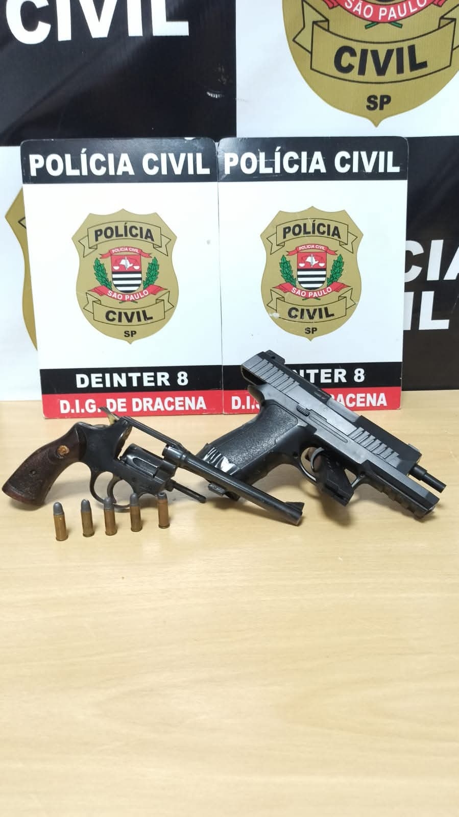 POLÍCIA CIVIL APREENDE ARMA DE FOGO E PRENDE HOMEM EM FLAGRANTE EM DRACENA