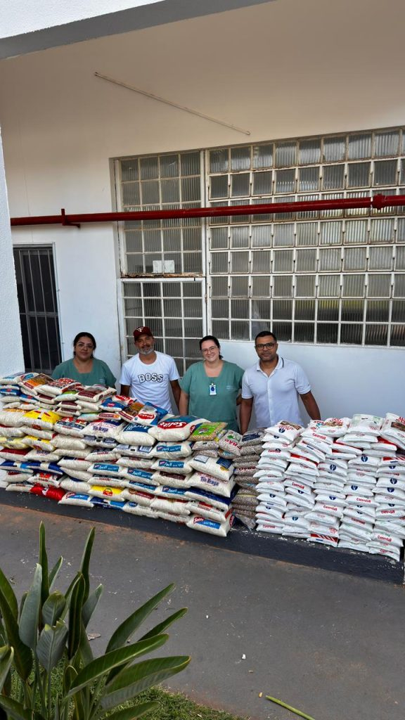 Santa Casa de Birigui recebe doação de alimentos da Igreja Amor e Cuidado