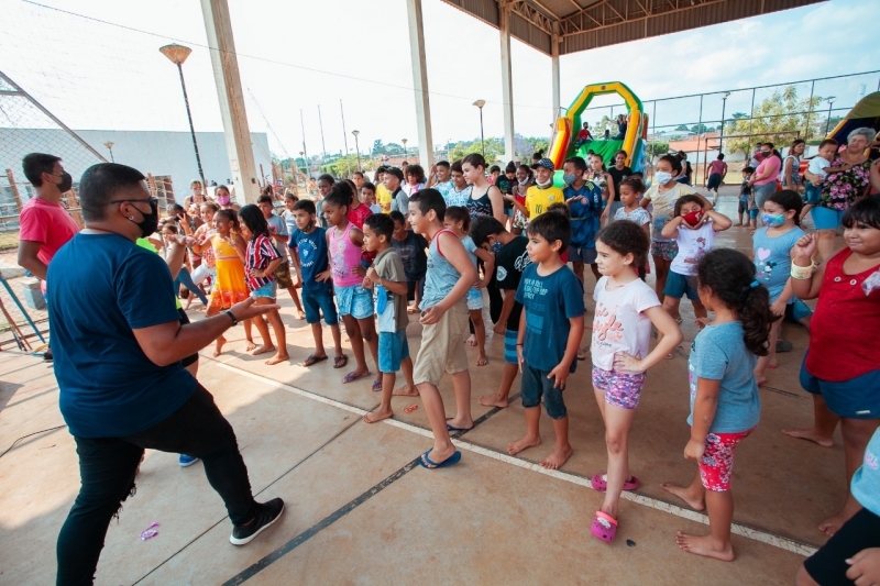 Em Andradina comemoração do Dia das Crianças na Praça do Céu