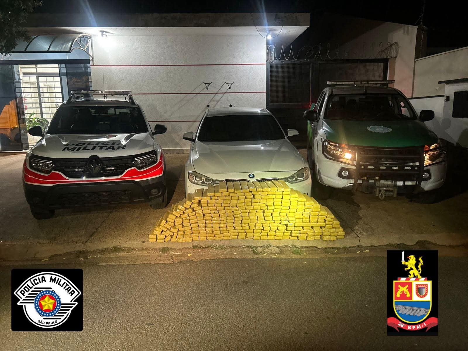 Polícia Militar apreende 295 quilos de maconha e prende suspeito após perseguição na SP-310 em Sud Mennucci