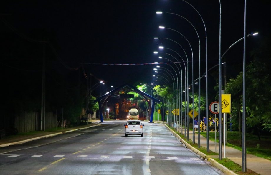 Em Três Lagoas Avenida dos Oleiros, na segunda lagoa, recebe iluminação em LED