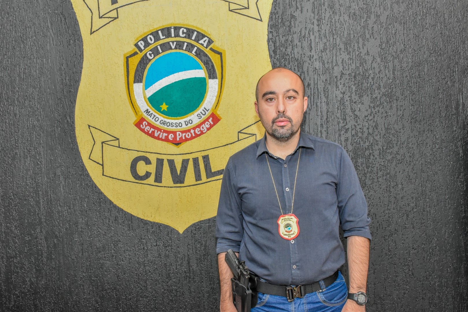 SELVÍRIA DÁ BOAS-VINDAS AO NOVO DELEGADO DE POLÍCIA CIVIL