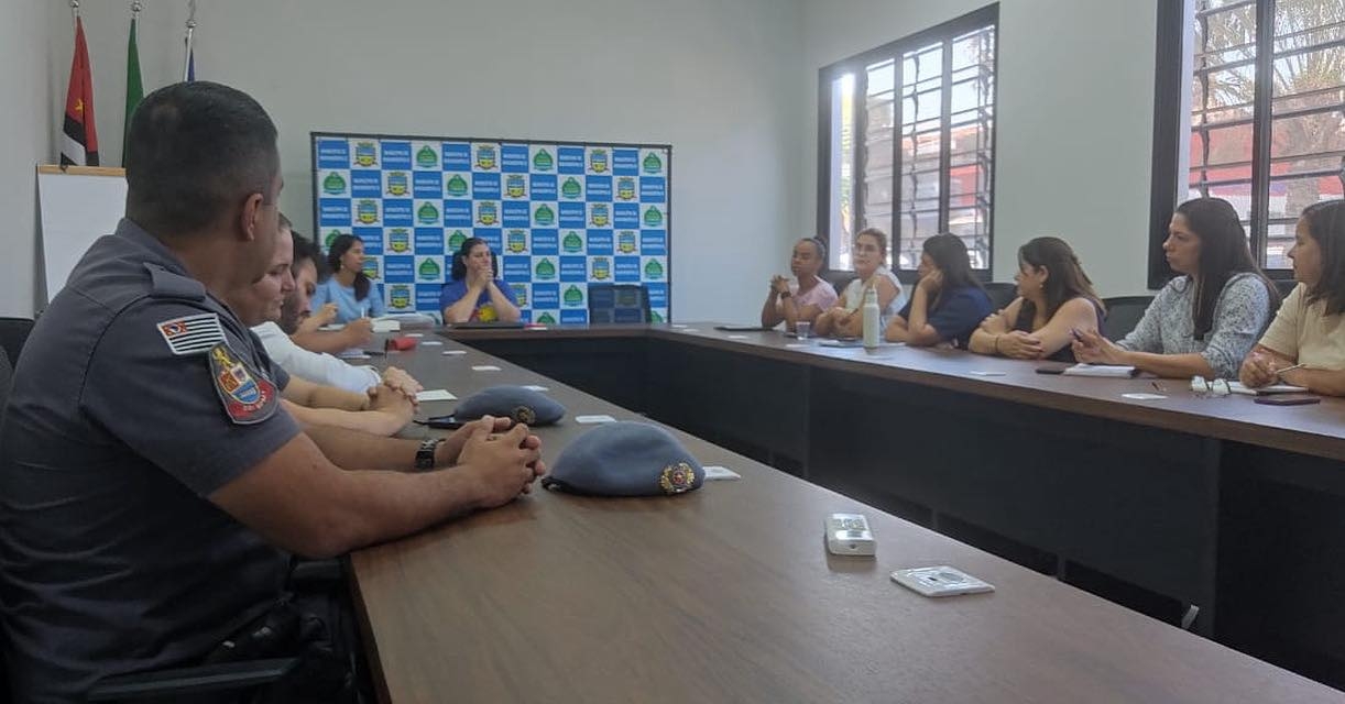 Polícia Militar de Mirandópolis participa de reunião do COMDICAM para discutir ações de proteção à infância