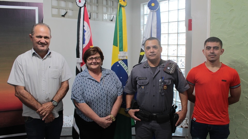 Servidores aposentados recebem homenagem da prefeitura de Araçatuba