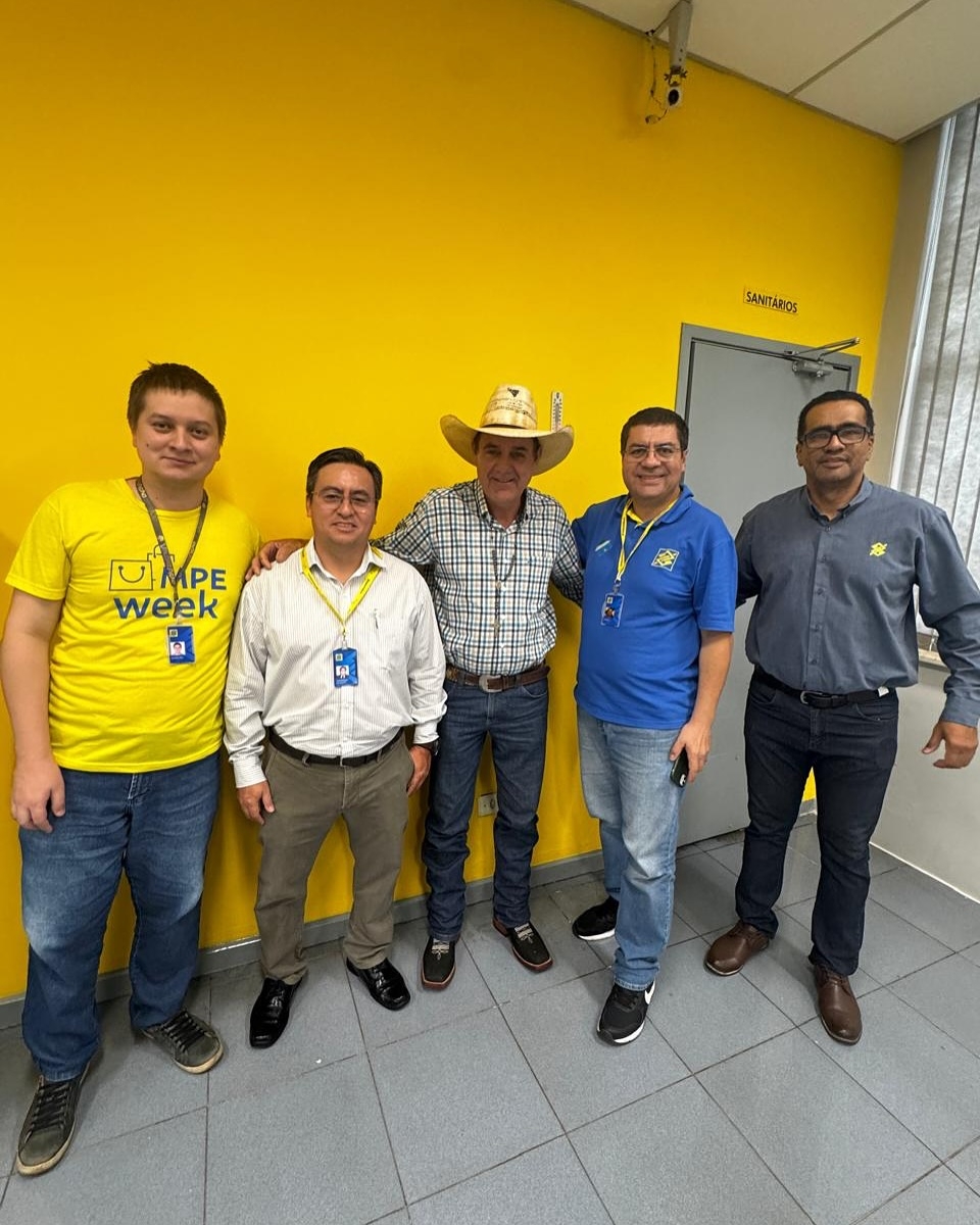 Angelo Guerreiro caminha pelas ruas de Três Lagoas e recebe carinho dos moradores