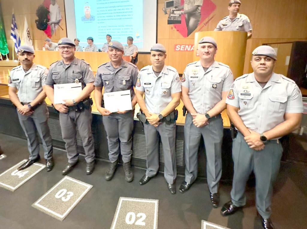 Policiais militares do 28º BPM/I de Andradina são homenageados por destaque no serviço