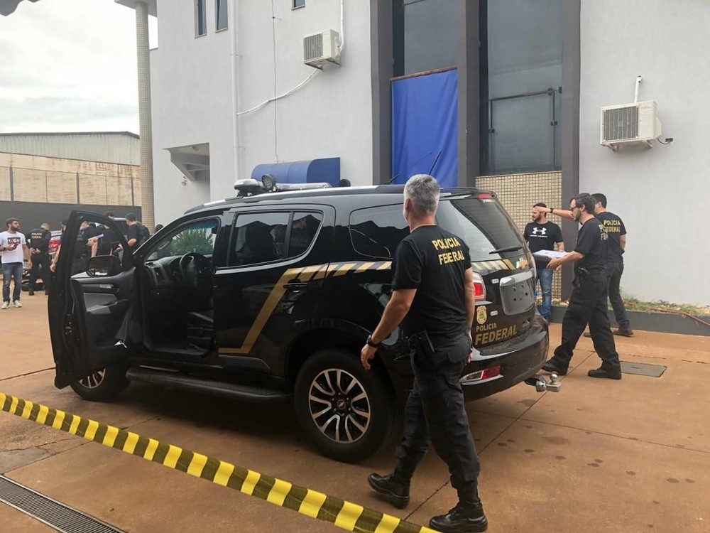 Polícia Federal de Três Laogas faz operação para desarticular grupo suspeito de tráfico e lavagem de dinheiro em MS