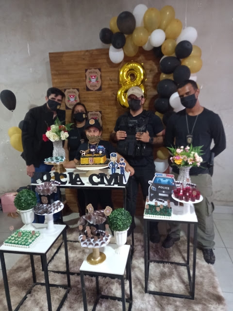 Policiais civis fazem surpresa para criança de 8 anos durante festa de aniversário em Guararapes