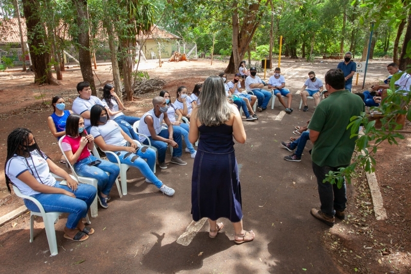 Em Andradina alunos do Alice Marques ganham aula prática de Meio Ambiente no antigo zoológico Moura Andrade