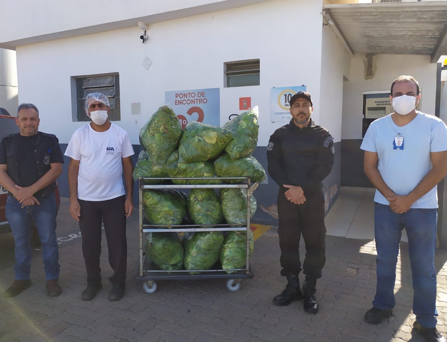 HNSA recebe doação de hortaliças por meio do projeto desenvolvido pela Penitenciária Masculina de Três Lagoas