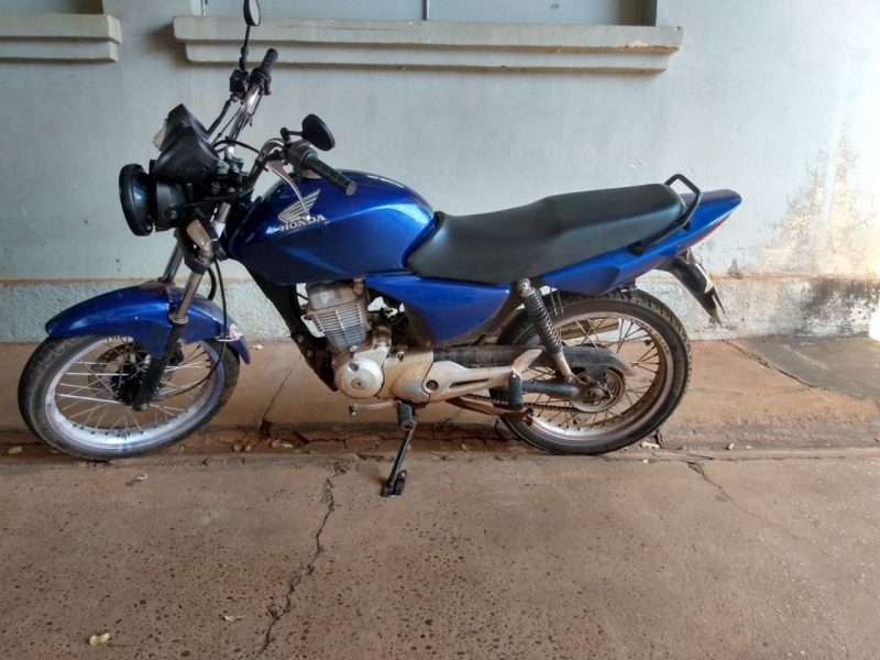PM recupera motocicleta furtada de Guaraçaí em bairro de Andradina