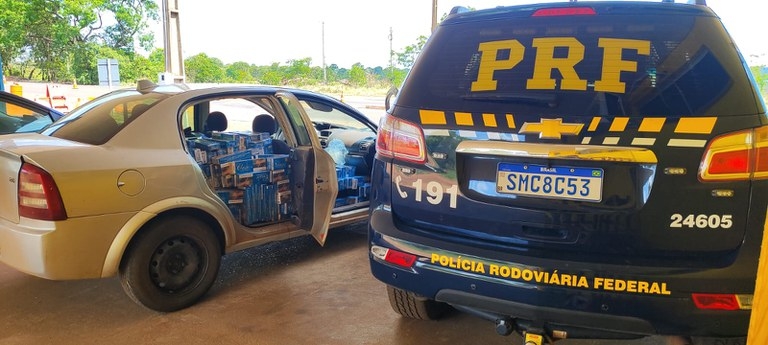 PRF apreende agrotóxicos e cigarros em Água Clara (MS)