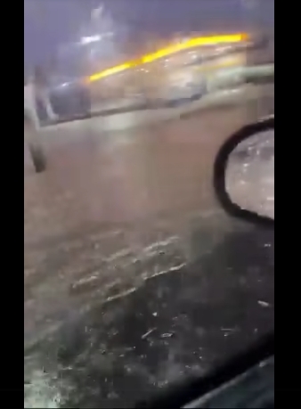 CAOS SOB A CHUVA: TEMPORAL TRANSFORMA RUAS EM RIOS E ARRISCA VIDAS EM ANDRADINA
