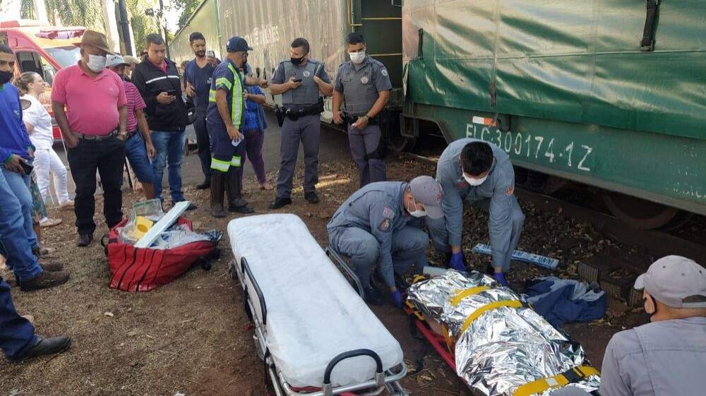 Maquinista disse que homem deitou sobre os trilhos e foi atropelado pelo Trem em Andradina