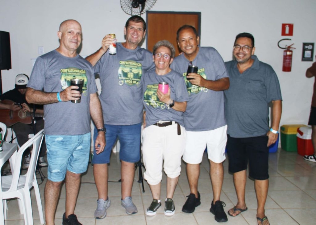 Antigos funcionários da Penitenciária Nestor Canoa de Mirandópolis se reencontram após mais de 30 anos em confraternização histórica