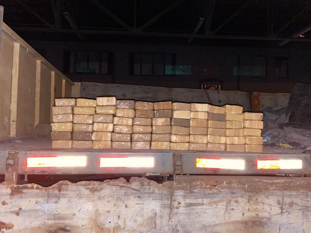 Deic da Capital detém homem e apreende 65 tabletes de cocaína em Santa Mercedes (SP) à serviço de uma organização criminosa