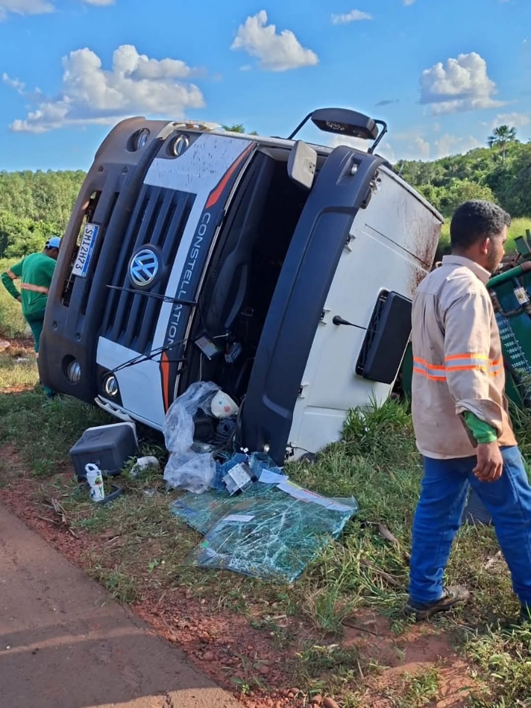 Polícia Rodoviária Estadual de Três Lagoas registra 02 tombamentos de veículo na rodovia MS 112