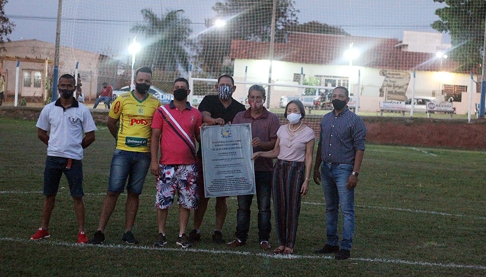 Trabalho da Prefeitura de Andradina com comunidade revitaliza campo do Parque São Gabriel