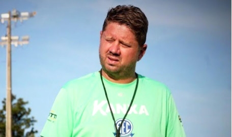 Andradina Esporte Clube demite técnico após derrota para Penapolense