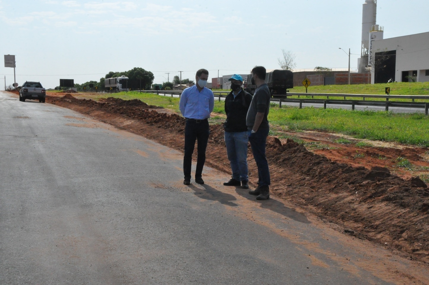 Prefeito de Tupi Paulista realizou vistoria na reta final das obras da Avenida Marginal