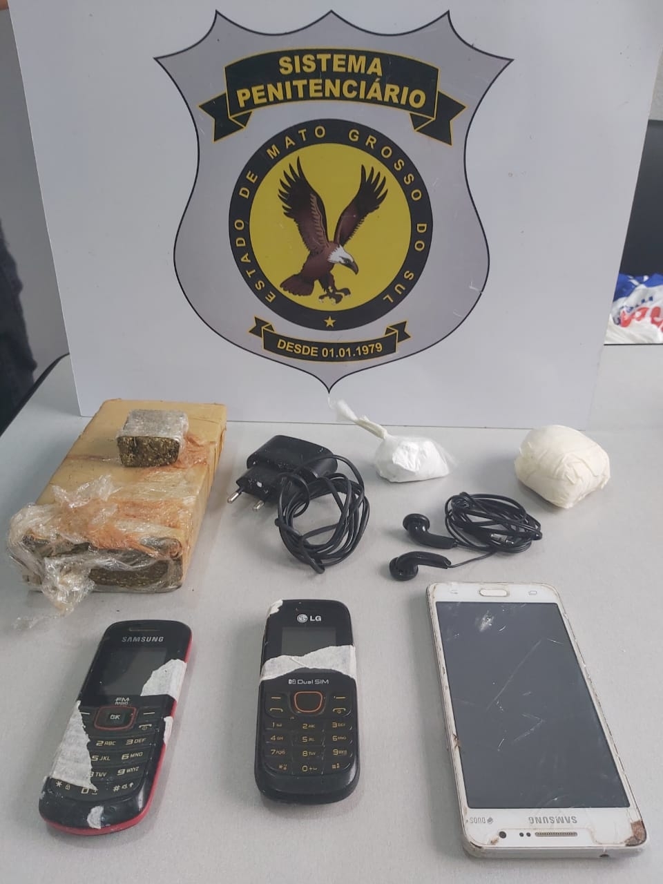 Drogas e celulares são apreendidos em penitenciária de Três Lagoas