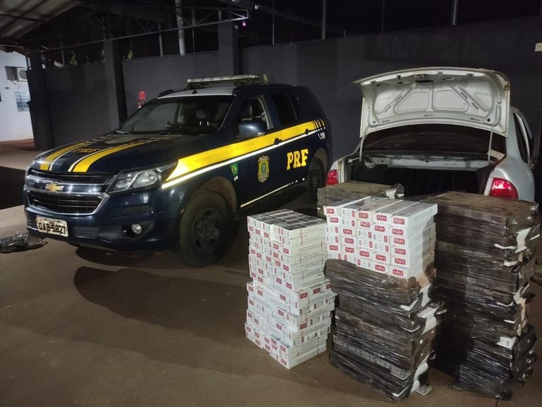 PRF apreende em Três Lagoas 3850 maços de cigarros contrabandeados