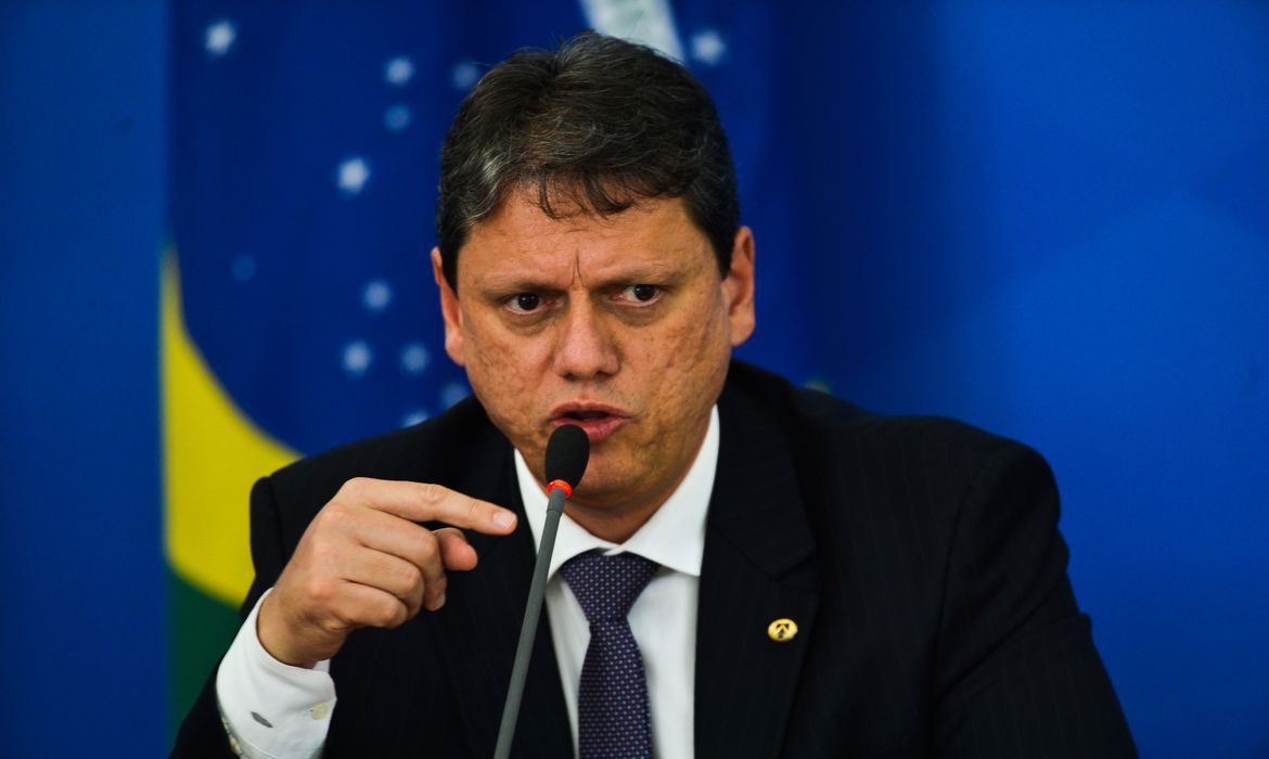 Pré-candidato ao governo de SP, Tarcísio de Freitas visita Araçatuba e Birigui