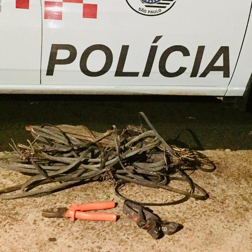 Polícia Militar de Mirandopolis prende ladrão de fio de cobre em flagrante