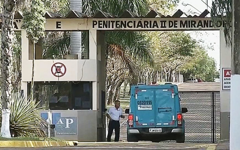 Policiais Penais da Penitenciária 2 de Mirandópolis apreendem cocaína e maconha com visitante