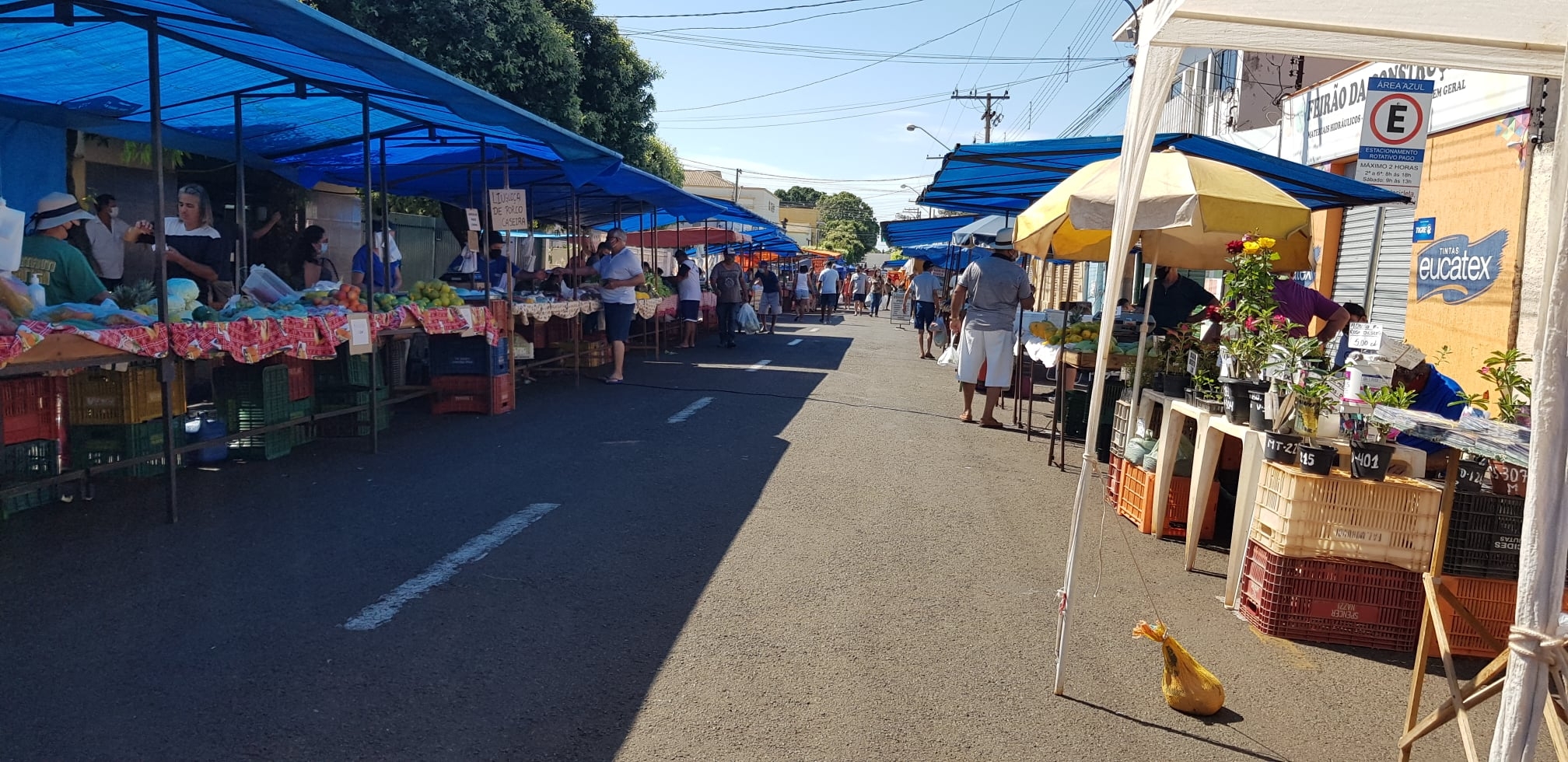 UMA FEIRA SEM AGLOMERAÇÃO FOI POSSÍVEL HOJE EM ANDRADINA